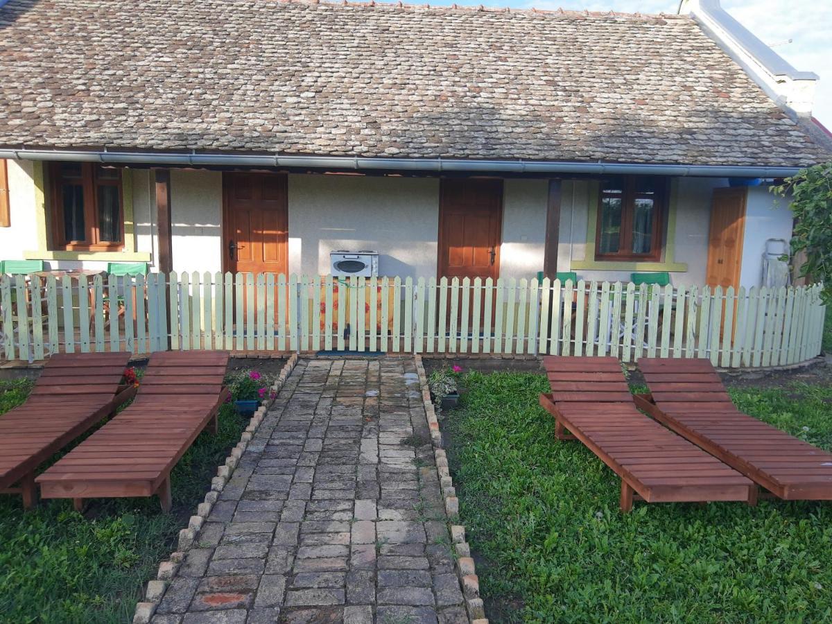 Villa Diiva Curug Exterior foto